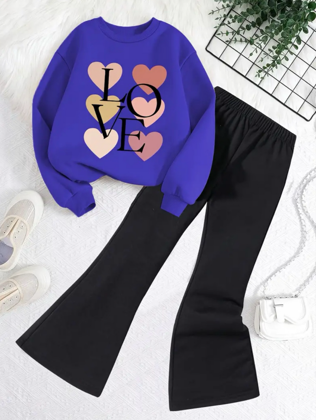 ROYAL LOVE WIDE LEG FLEECE PAIR