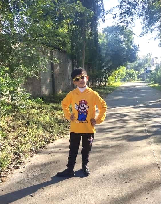 SUPER MARIO FLEECE PAIR ( 3 - 4 Y )