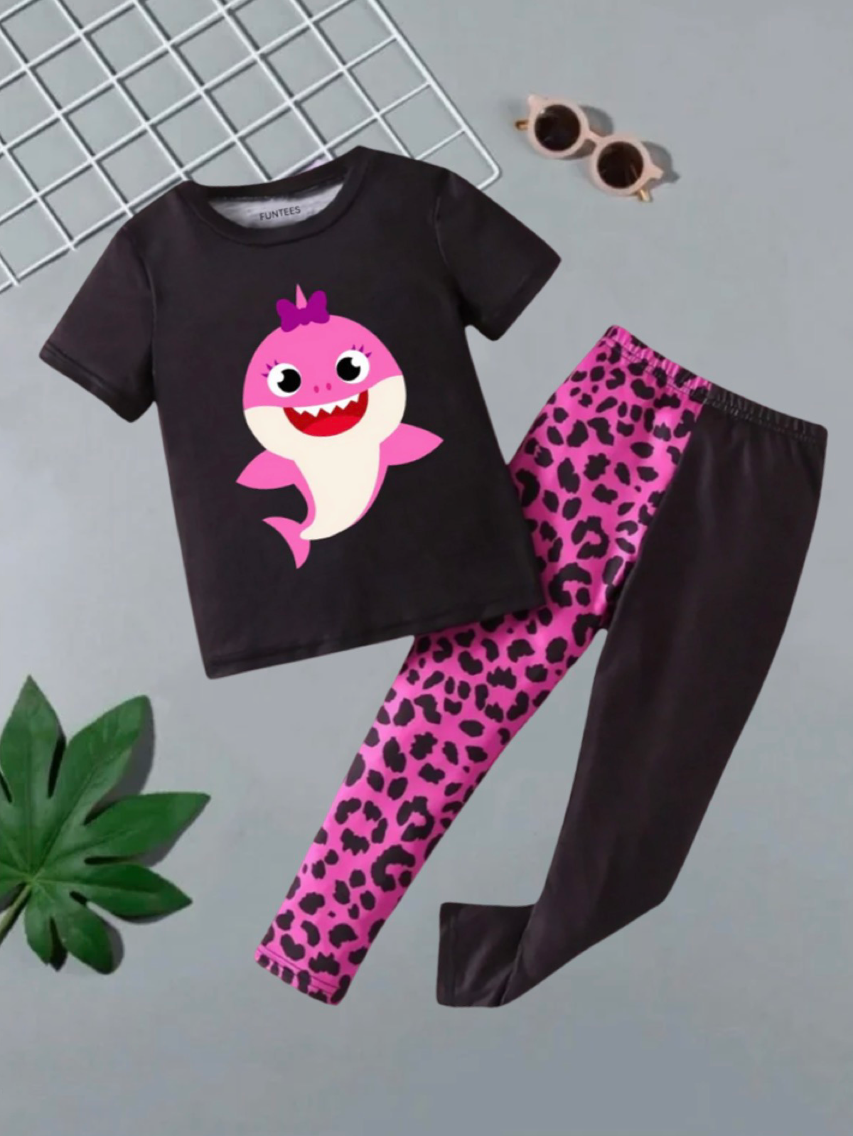 BABY SHARK SUMMER SET