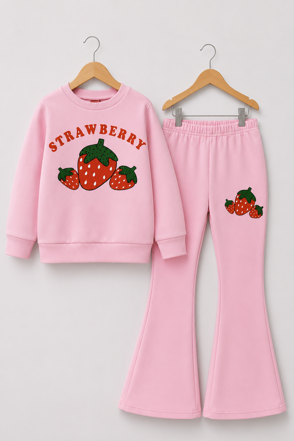 STRAWBERRY WIDE LEG FLEECE PAIR