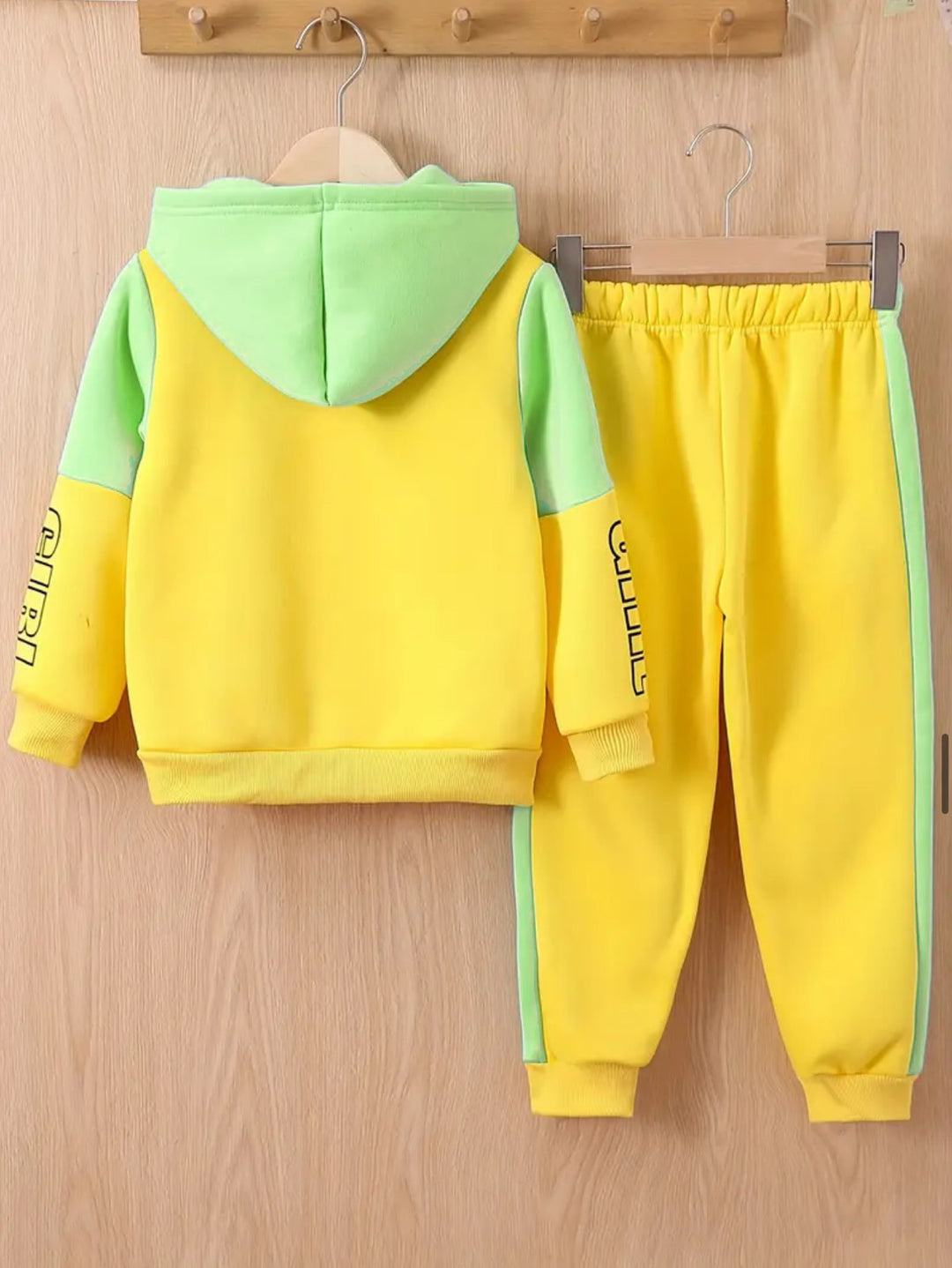 YELLOW GIRL FLEECE PAIR