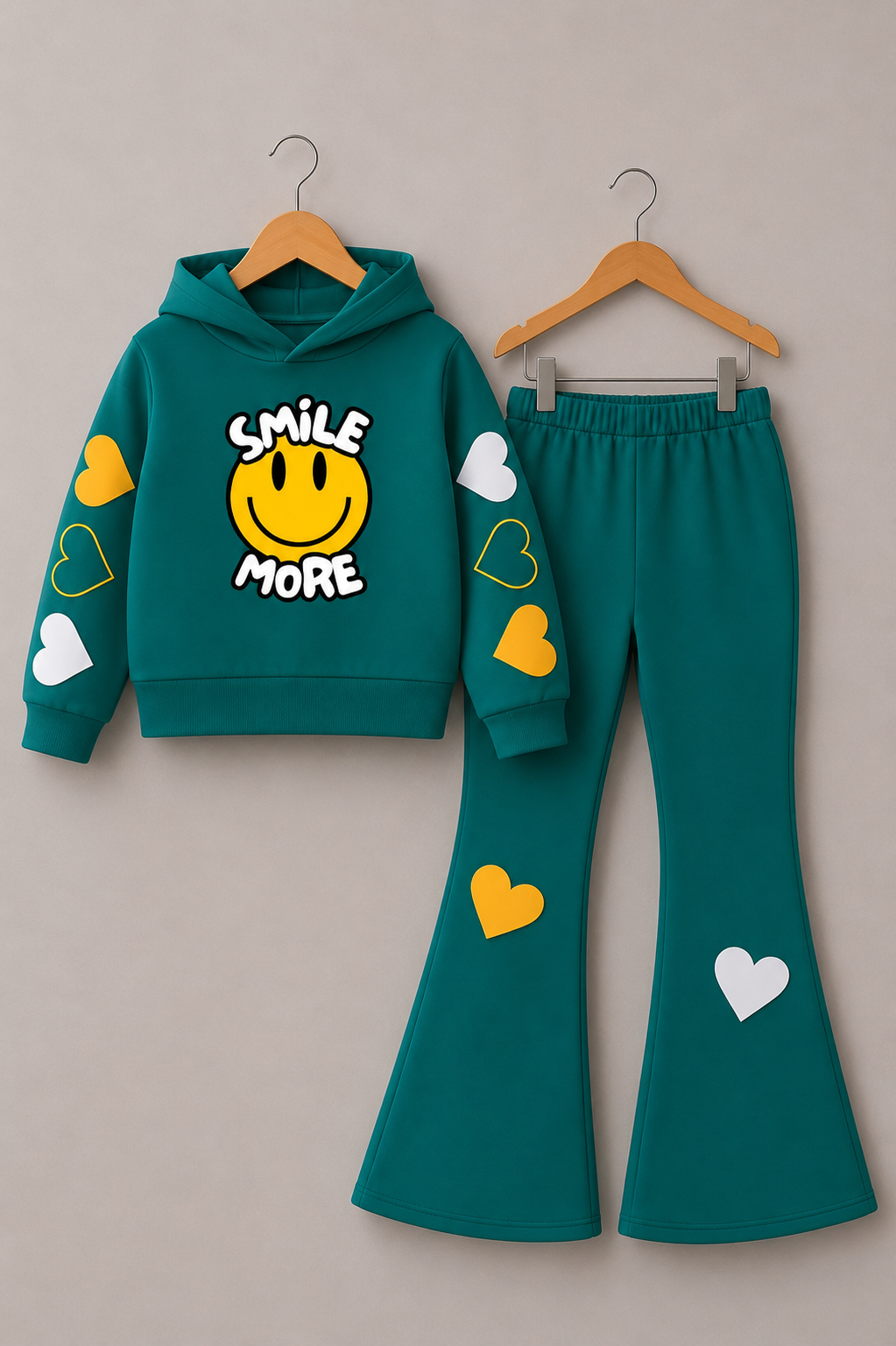 SMILE MORE WIDE LEG FLEECE PAIR