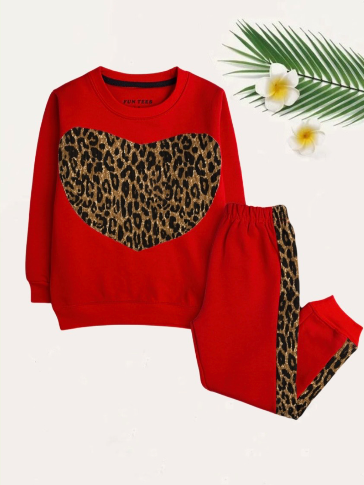 LEOPARD HEART FLEECE PAIR