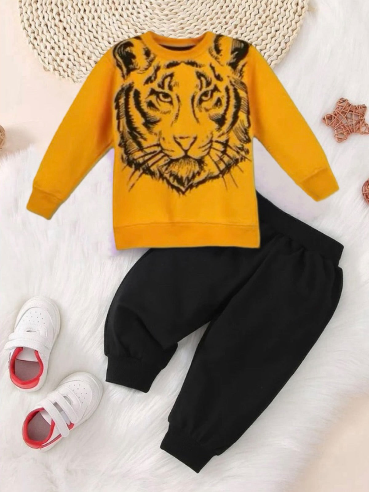 MUSTARD LION FLEECE PAIR