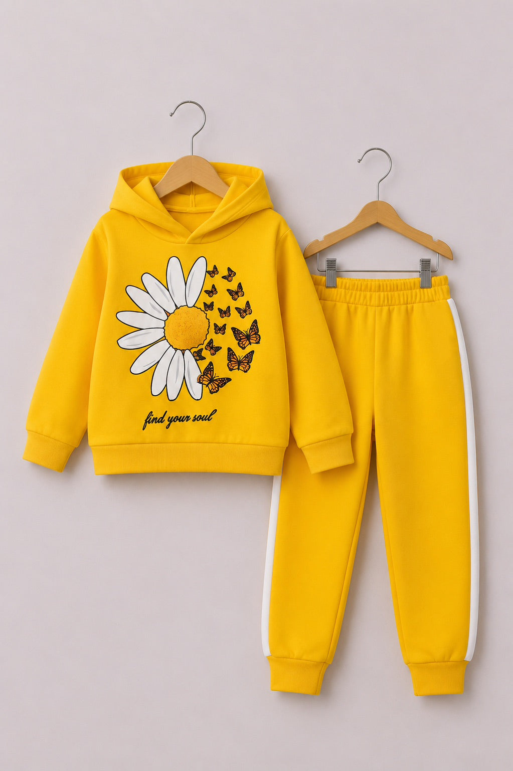YELLOW BUTTERFLIES & FLOWER FLEECE PAIR