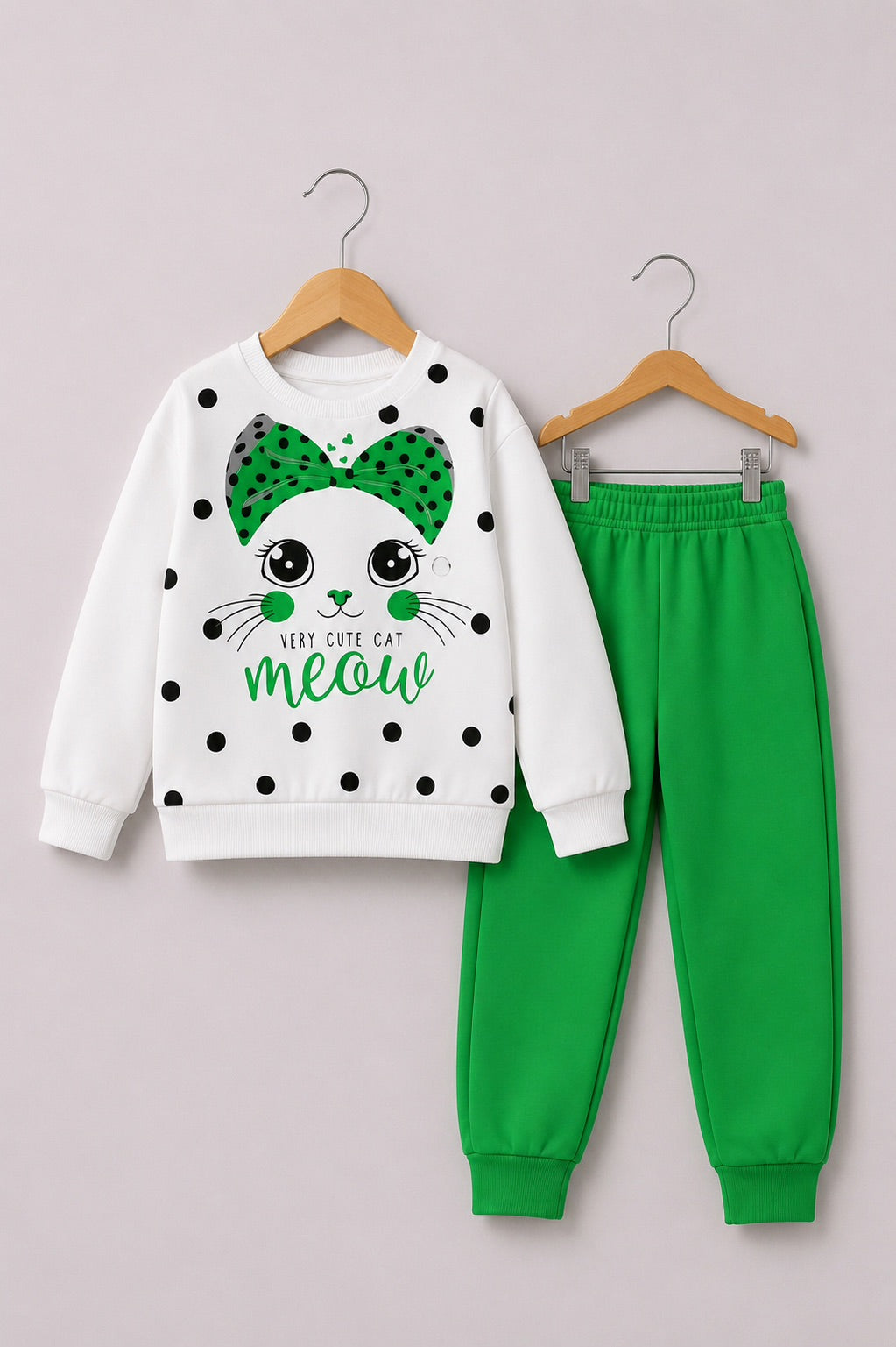 WHITE GREEN CAT FLEECE PAIR